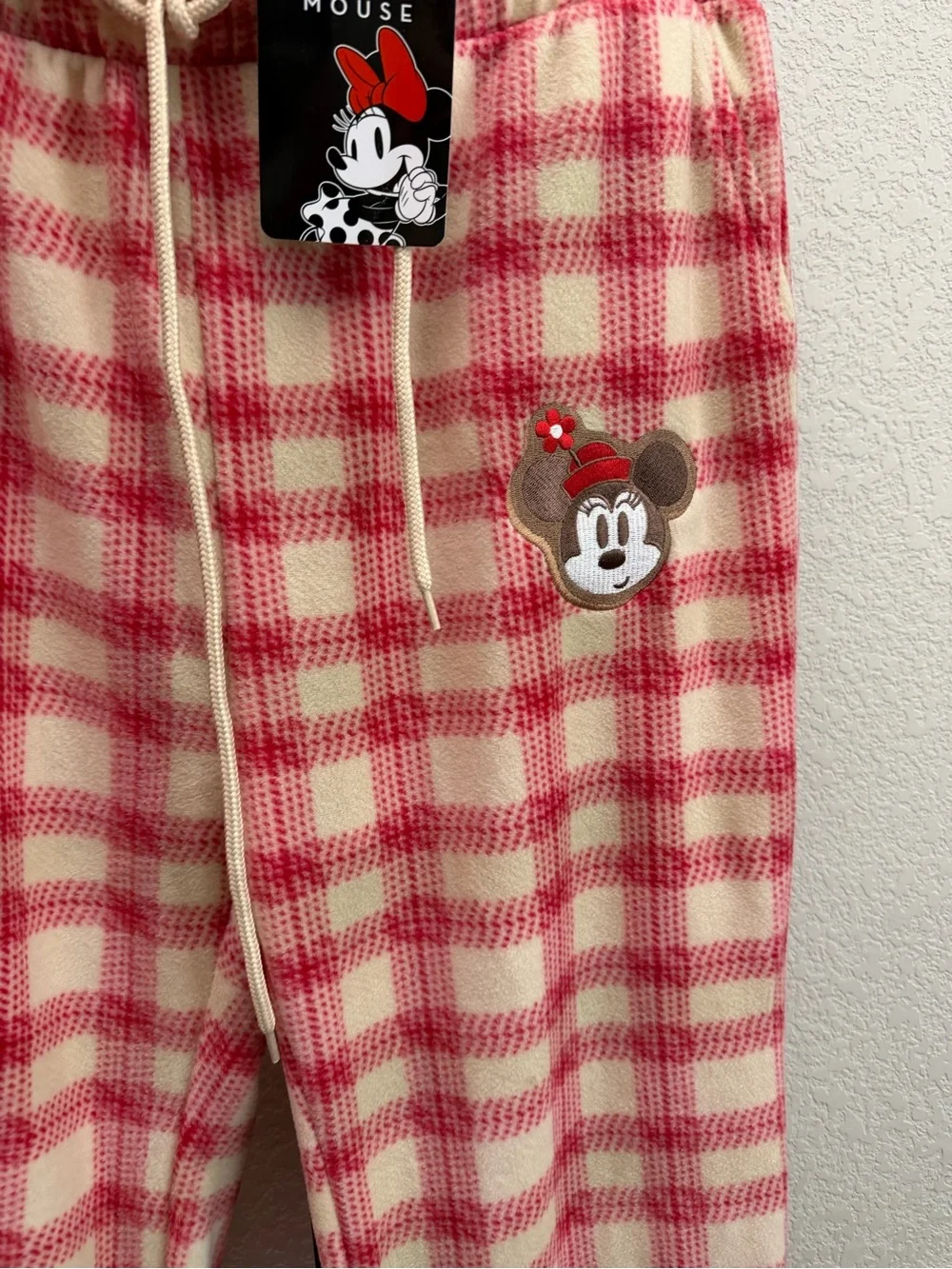 Disney Women’s Pink and Cream Plaid Fleece Pajama Pants with Minnie Patch NWT - Picture 3 of 4